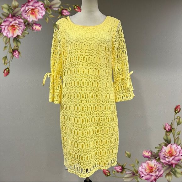 Elegant Yellow Lace Dress - Picture 1 of 13